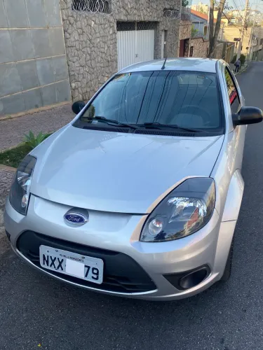 Ford Ka 1.0 Flex prata km 103 mil valor 21 IPVA 2026 pago 