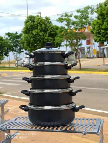 Conjunto de Panelas com tampa de vidro 5 Peças - Novo