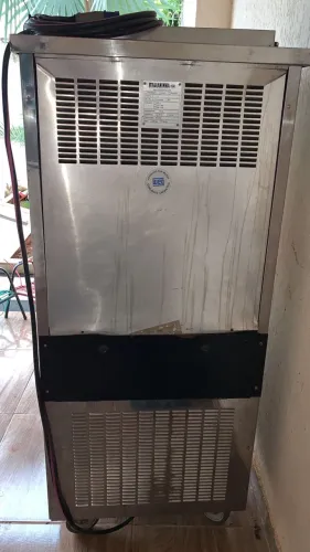 Máquina de sorvete italianinha