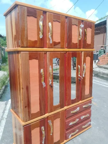 Guarda roupa de casal 4 portas 90% madeira de lei 
