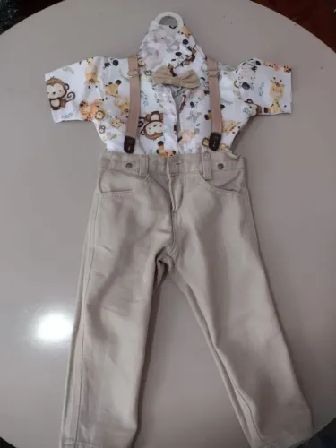 Roupa temática do safari deixa . Aceito proposta 