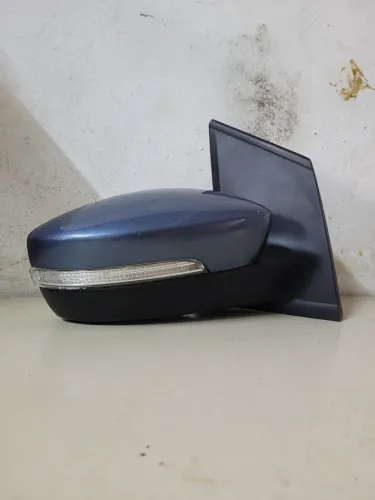 Retrovisor direito Fox 2010 a 2014 com pisca