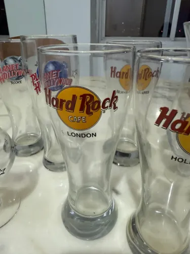 Conjunto de Copos Colecionáveis Hard Rock Cafe e Planet Hollywod
