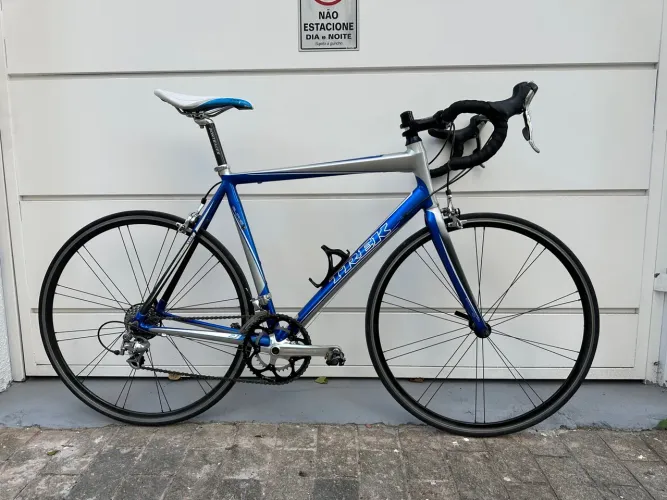 Bicicleta de Estrada Trek Alpha tamanho 56 grupo Tiagra