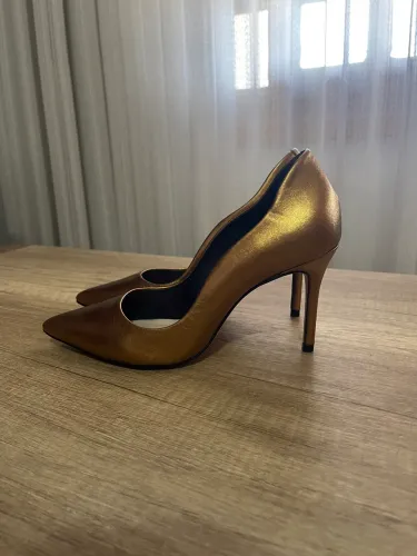Scarpin Schutz 