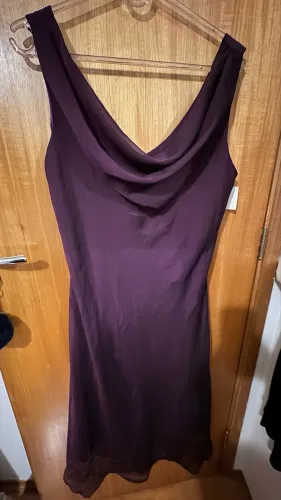 Vestido roxo voal