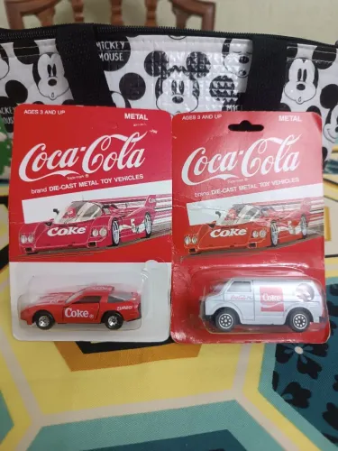 Miniaturas em metal fundido (Die-Cast), série Coca-Cola, da Hartoy, anos 80, escala 1:64