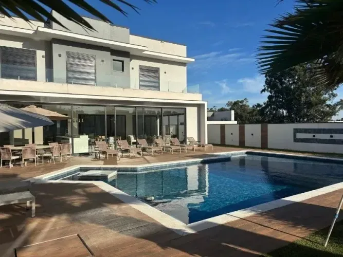 Sobrado à venda no Condominio Residencial Village Castelo, em ITU-SP.