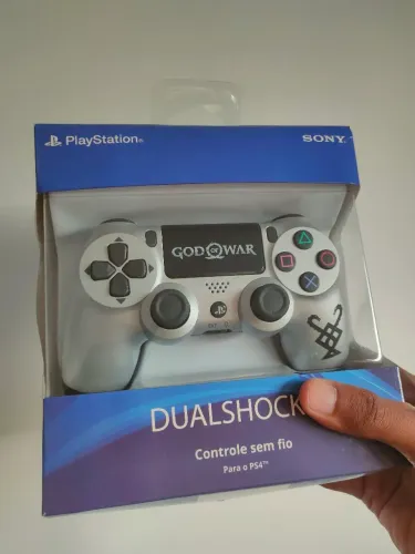 Controle de ps4 edição Deus da Guerra