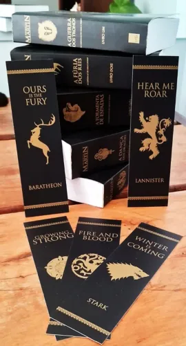 Box com 5 livros de Game of Thrones - As Crônicas de Gelo e Fogo