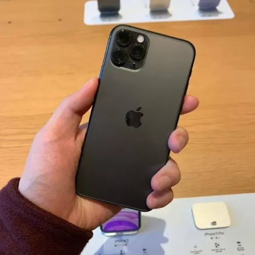 iPhone 11 Pro 64GB Seminovo | Triple Câmera e Tela OLED - Multivendas Store