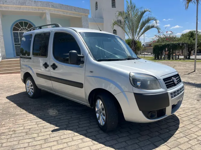 Fiat Doblo Essence 1.8 Flex 16V 5P 2021