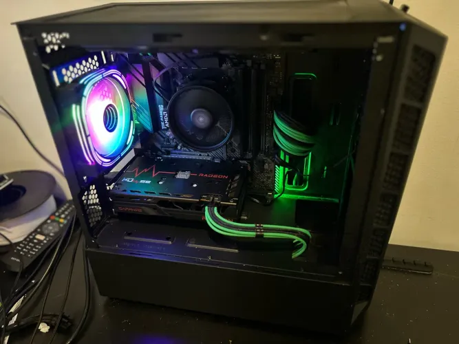Pc Gamer Ryzen 5 32G RAM RX 6600