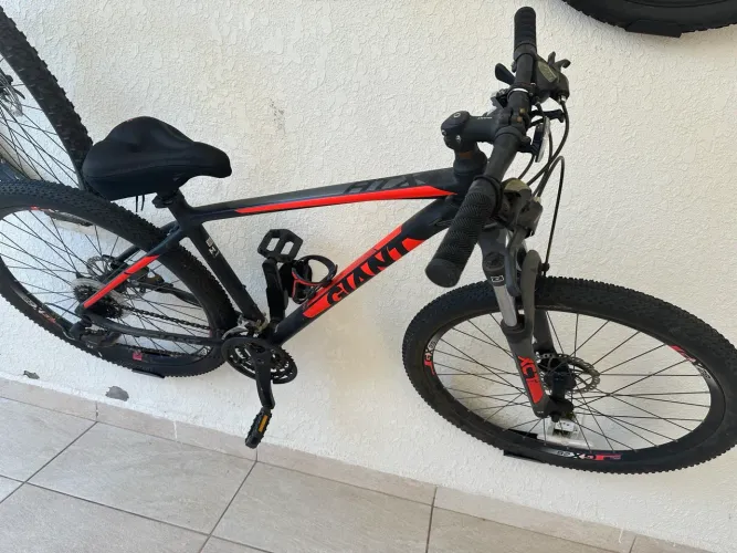 Bicicleta Giant aro 27.5 quadro M