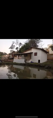 Linda casa um sítio a 5 min do centro de contagem