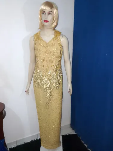 Vestido lantejoulas/vidrilho longo . 
