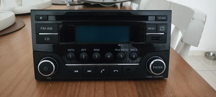 Rádio original Nissan March/Versa BTS 33