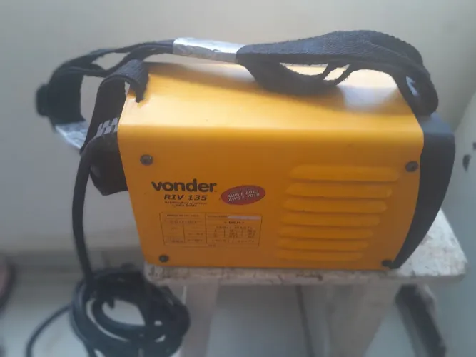 Máquina de Solda Vonder RIV 135 Retificadora / Inversora