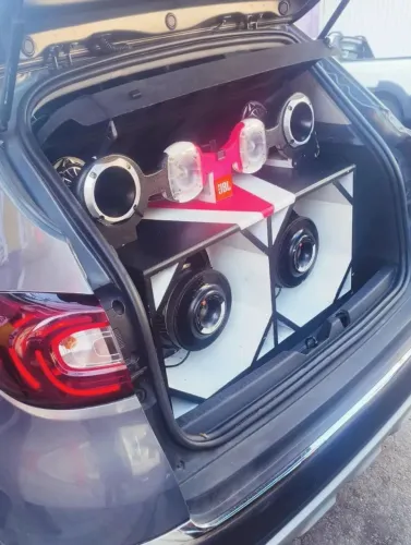 Som automotivo forte completo
