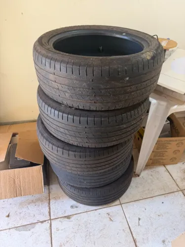 OPORTUNIDADE - VENDO 7 PNEUS - 205/50 R17