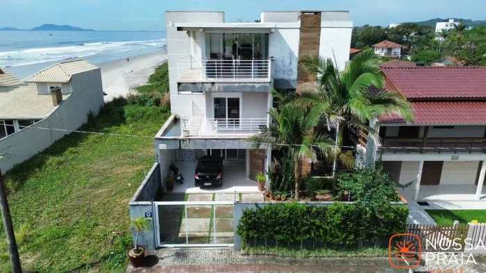 Sobrado com 3 dormitórios à venda por R$ 1.900.000 - Santa Clara - Itapoá/SC