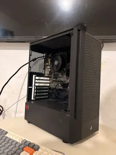 PC Gamer RYZEN 5 4600G + 256GBssd