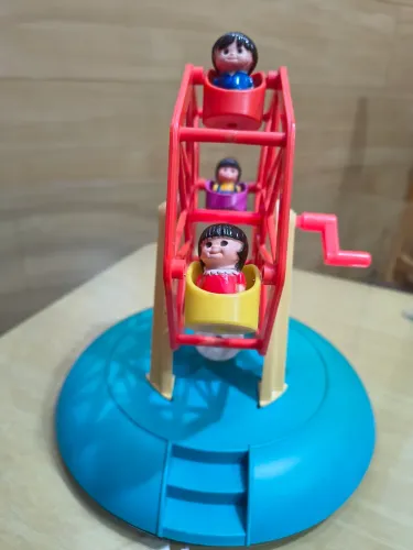 Roda gigante da Coleção Mundo Feliz vintage anos 80