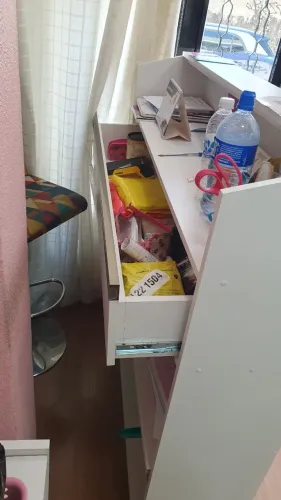 Balcão de recepção alto