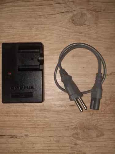 Carregador de bateria Lithium ion LI -40C OLIMPUS