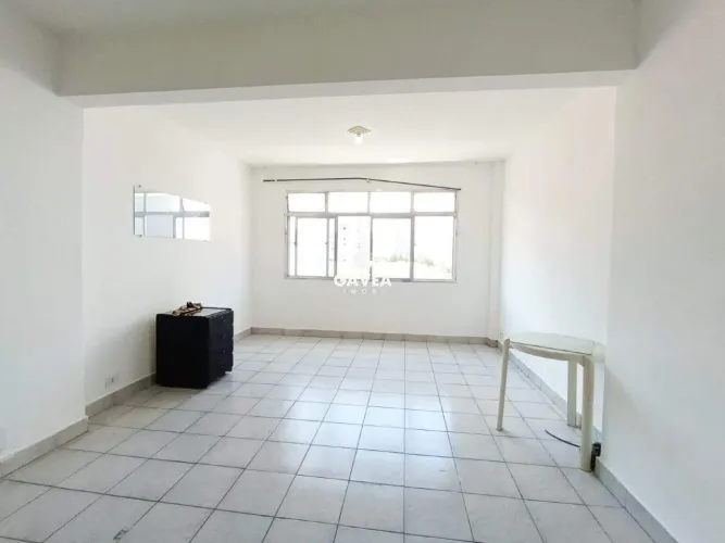 Excelente kitnet com 38m², muito bem distribuída, conforto e boa localização.