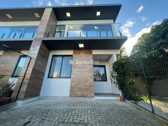 Casa com 2 suites para alugar, 150m² - Rio Tavares - Florianópolis / SC