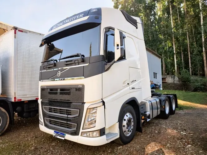 volvo fh540 globetrotter teto alto 2022 traçado 6x4 segundo dono