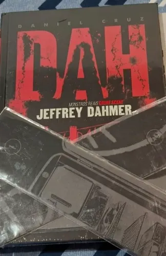 Livro Jeffrey Dahmer - Darkside - Monstros Reais