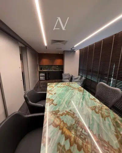 Locação - Sala comercial de alto padrão na Av. Ruy Carneiro com 75m²