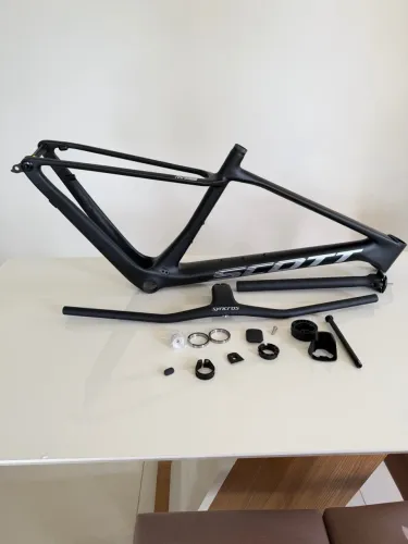 Quadro em carbono 29