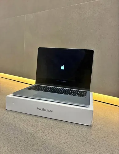 Macbook air m4 16gb