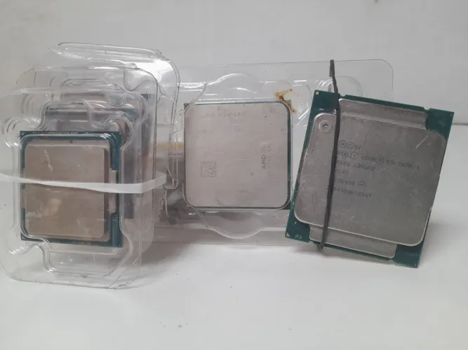 Processador XEON E5 2670 V3 12/24 + 3 i3 4160 + AMD A6 7480 (COMPRE 1 LEVE 5 POR R$100) 