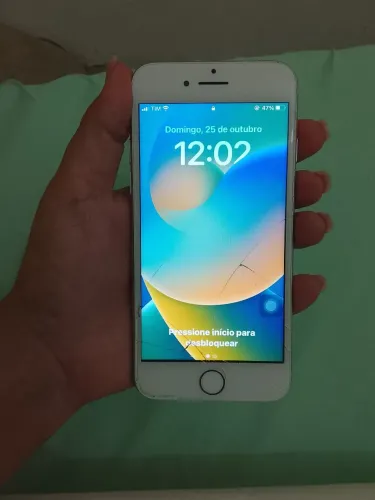 IPHONE 8