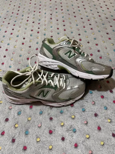 tênis new balance 530 prata e verde