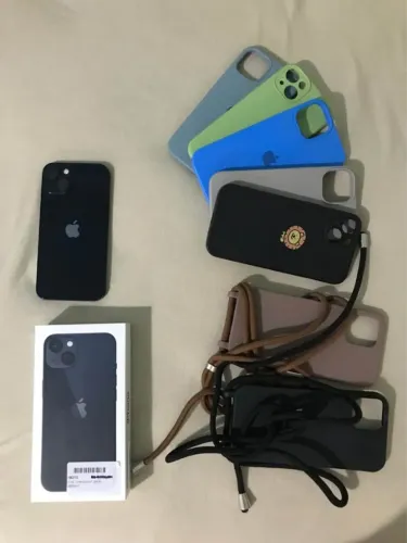 iPhone 13 - 256 GB - Azul meia noite