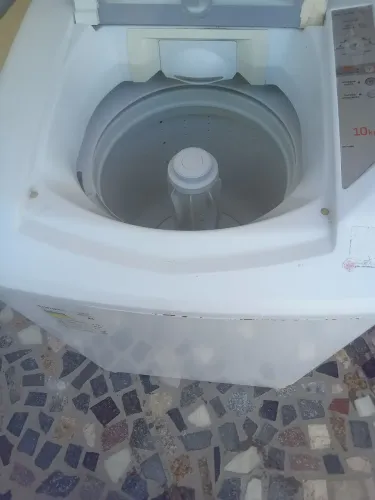 Vendo máquina de lavar com pequena avaria 