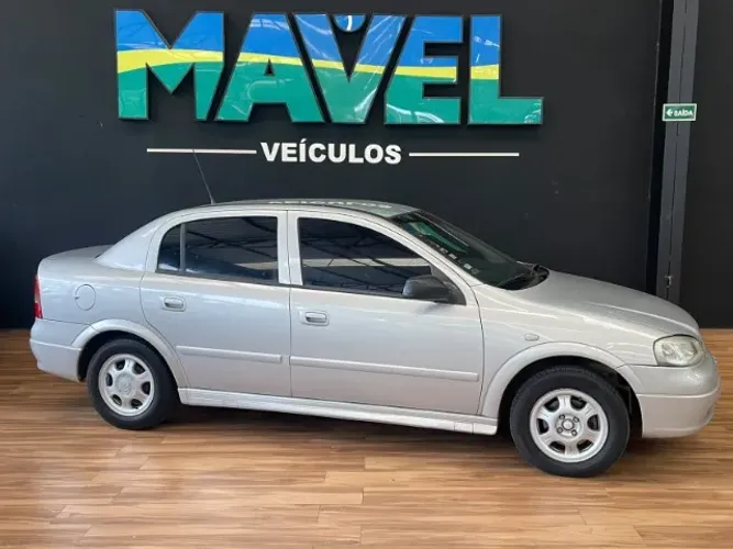 Chevrolet Astra GL Milenium 1.8 MPFI 4P 2001