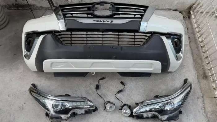 Vendo pára-choque e farol Sw4 2016 a 2026