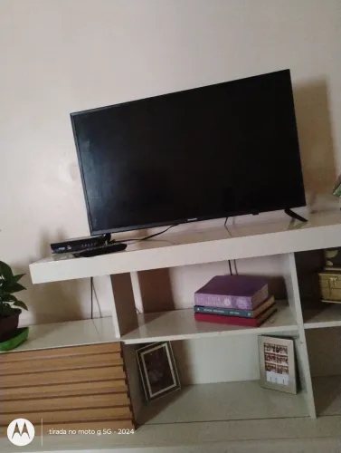 TV usanda 32 polegadas ..