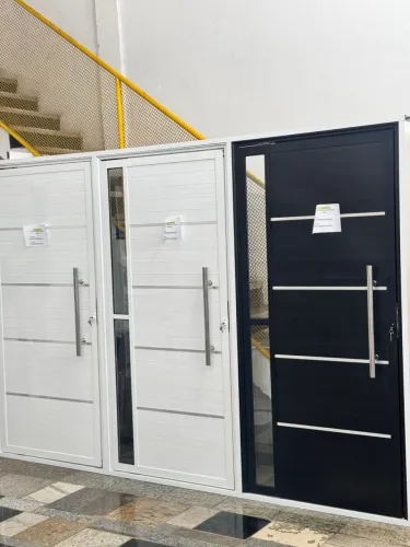 PORTAS DE ALUMÍNIO LAMBRIL PIVOTANTE 2.10X1.00 - MEGA OPORTUNIDADE