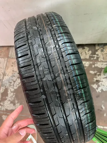 Pneu aro 15