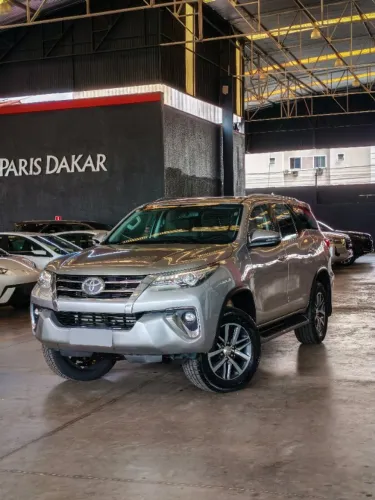 Toyota Hilux SW4 SRX 4X4 2.8 TDI 16V Dies. Aut. 2018