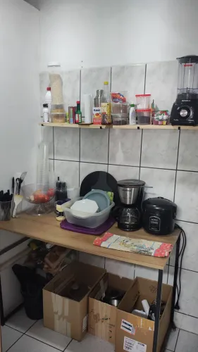 Duas prateleiras para casa ou comércio