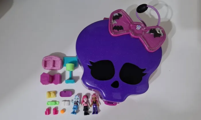 Monster High x Polly Pocket - Completo