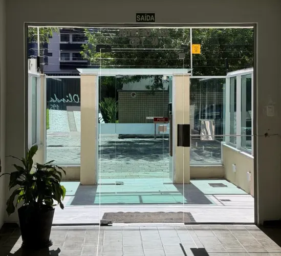 Vendo fechamento de vidro